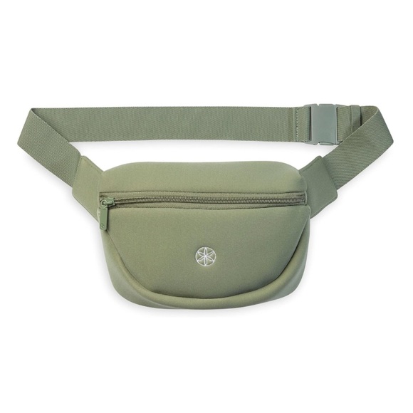 🩷GAIAM ALTITUDE SAGE GREEN BELT BAG CROSSBODY TRAVEL PURSE TRENDING SUMMER - Picture 2 of 16